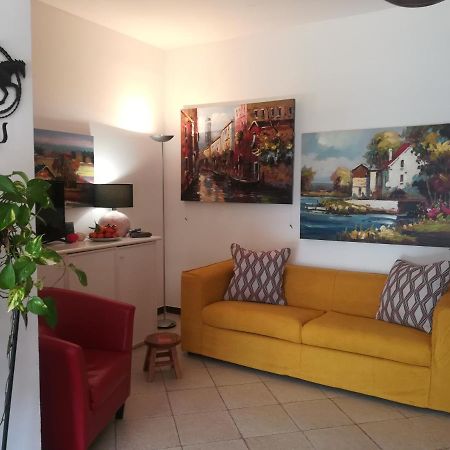 Villetta Su Canale Navigabile Furnari Exteriör bild