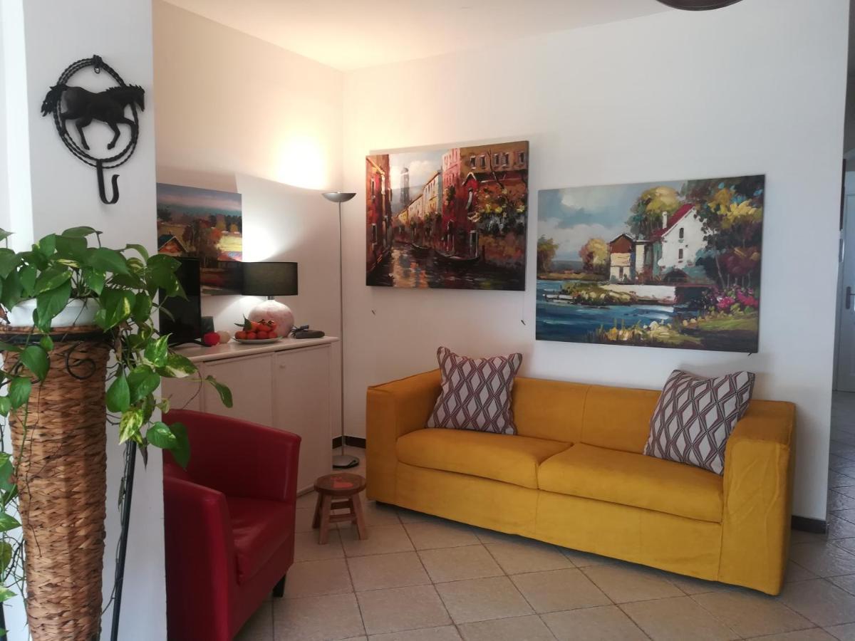 Villetta Su Canale Navigabile Furnari Exteriör bild